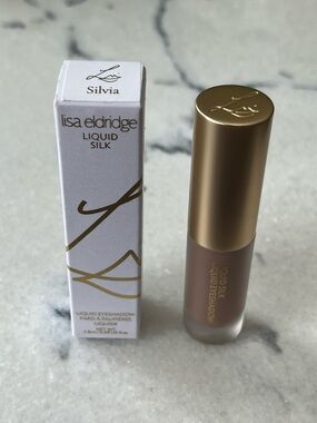 Lisa Eldridge Liquid Silk Liquid Eyeshadow in Silvia